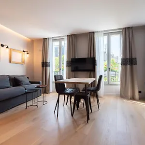 Demeure Montmartre Apartment