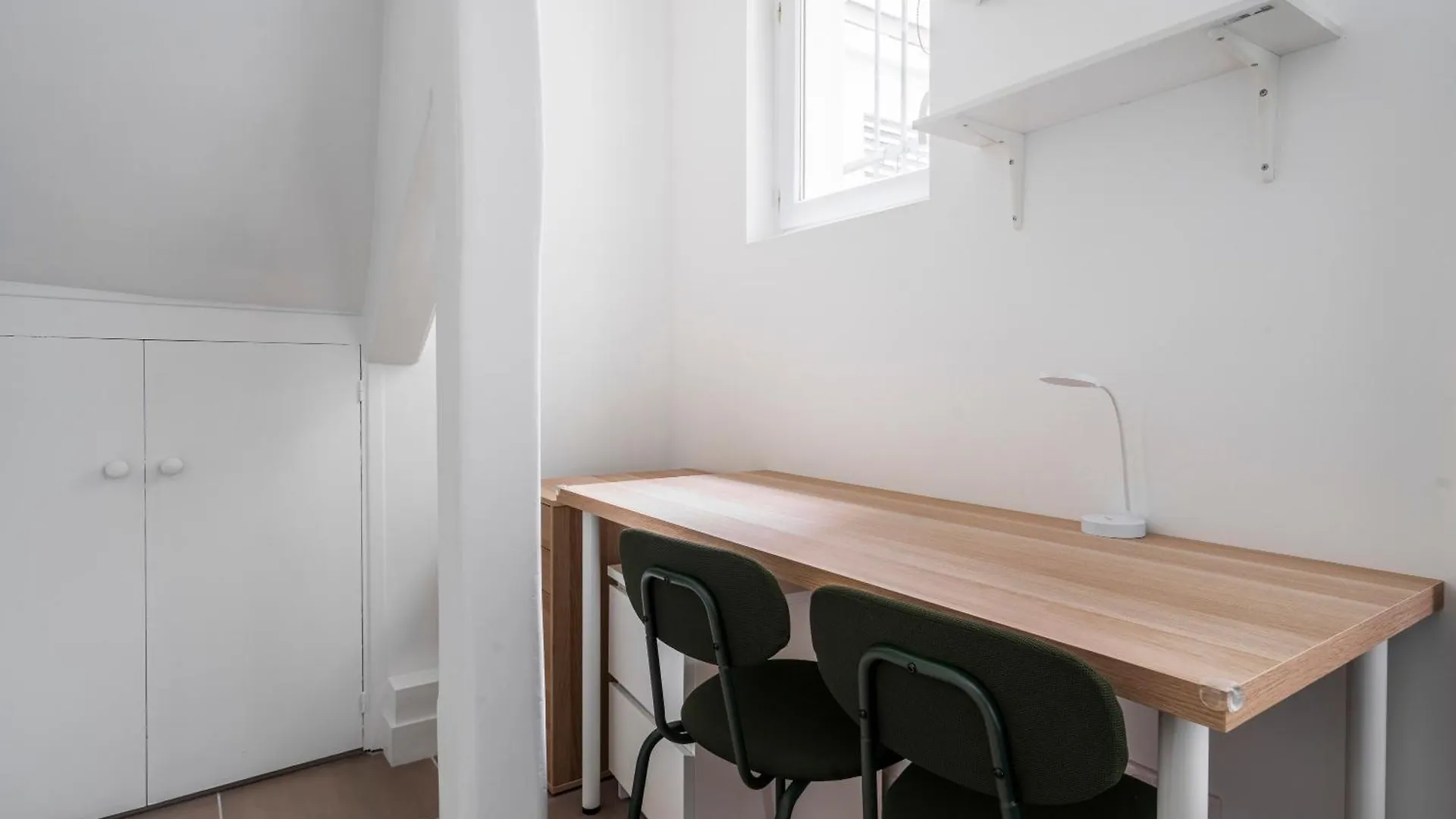 Apart Merryland Paris Chatelet Apartment